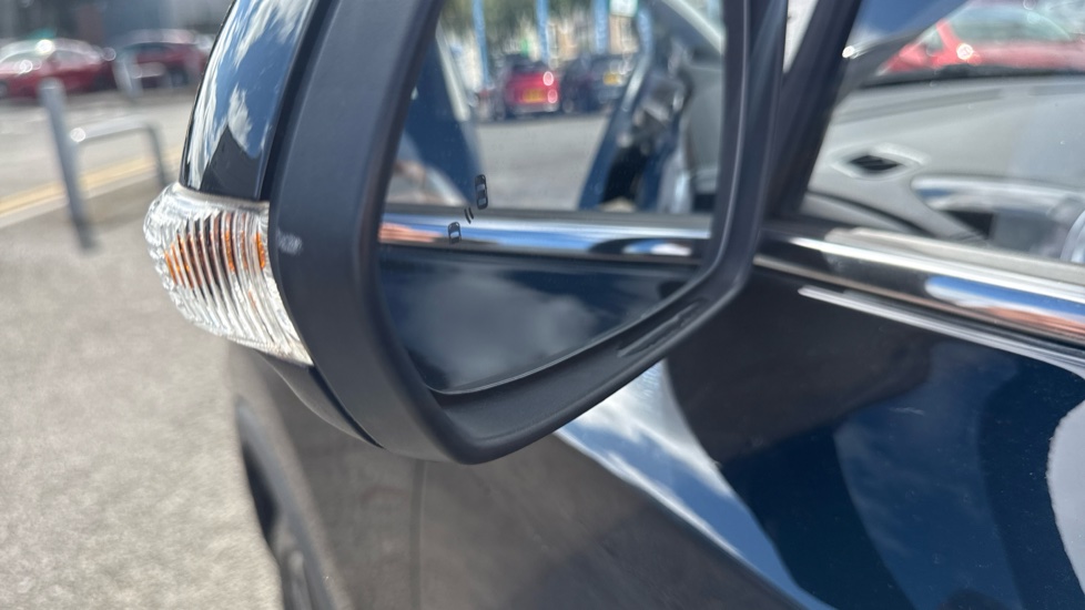 MG ZS 1.0T GDi Exclusive 5dr Petrol Hatchback - Image 38