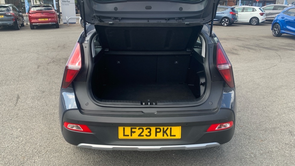Hyundai BAYON 1.0 TGDi 48V MHEV SE Connect 5dr DCT Petrol Hatchback - Image 4