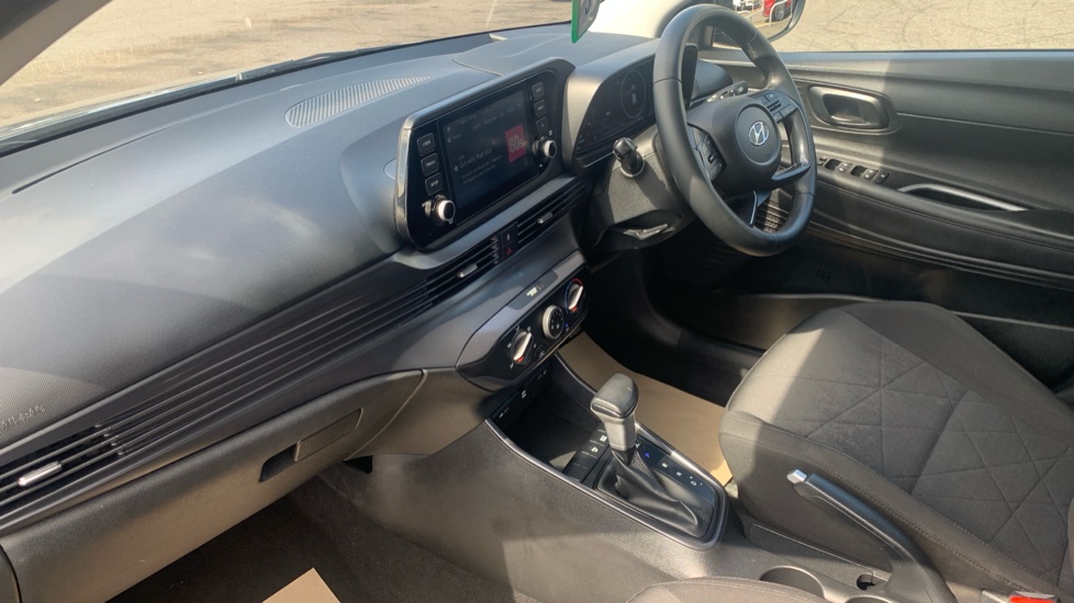 Hyundai BAYON 1.0 TGDi 48V MHEV SE Connect 5dr DCT Petrol Hatchback - Image 9