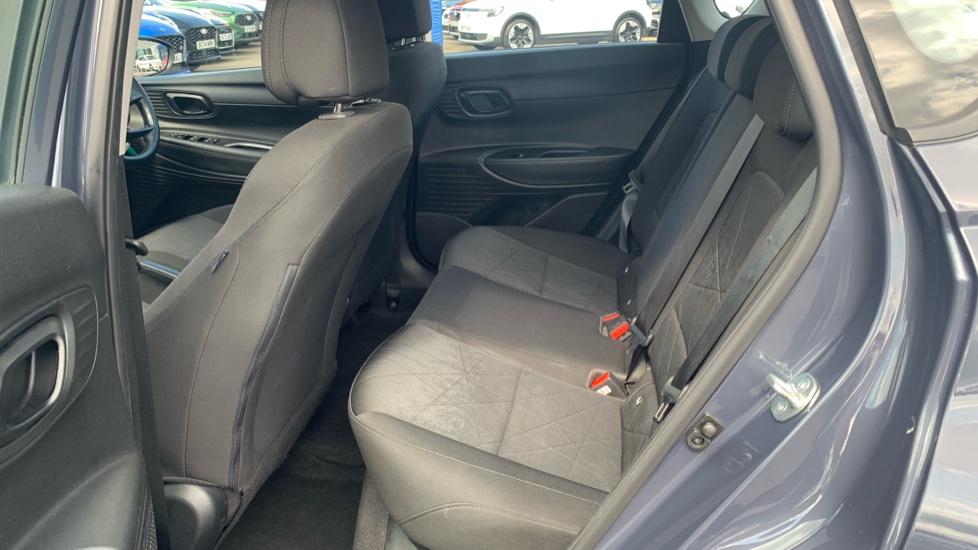 Hyundai BAYON 1.0 TGDi 48V MHEV SE Connect 5dr DCT Petrol Hatchback - Image 16