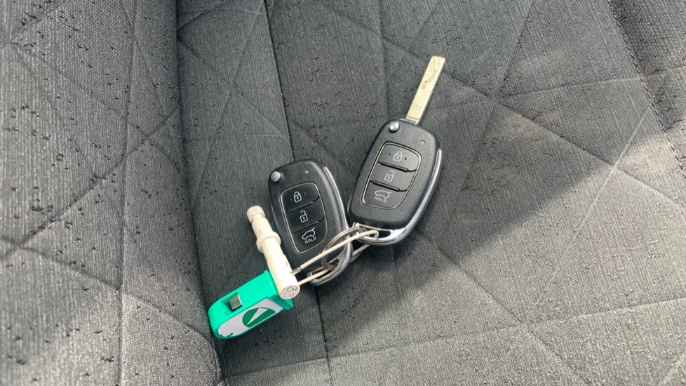 Hyundai BAYON 1.0 TGDi 48V MHEV SE Connect 5dr DCT Petrol Hatchback - Image 20
