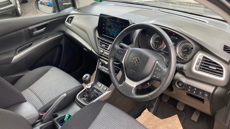 Suzuki S-Cross 1.4 Boosterjet 48V Hybrid Motion 5dr Petrol Hatchback - Image 11