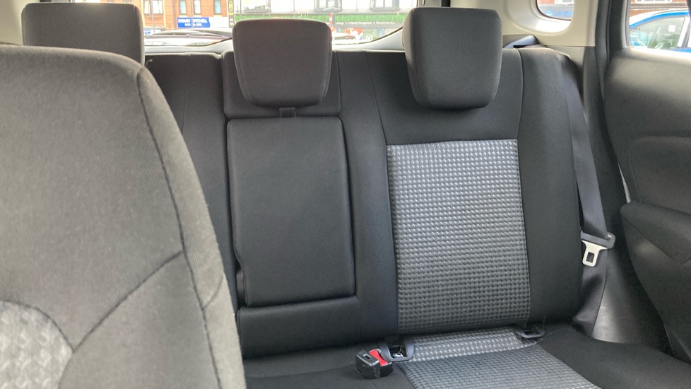 Suzuki S-Cross 1.4 Boosterjet 48V Hybrid Motion 5dr Petrol Hatchback - Image 15
