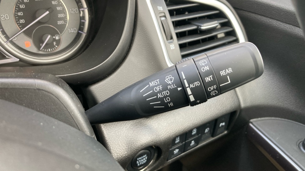 Suzuki S-Cross 1.4 Boosterjet 48V Hybrid Motion 5dr Petrol Hatchback - Image 31