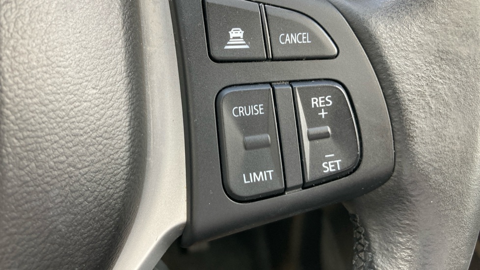 Suzuki S-Cross 1.4 Boosterjet 48V Hybrid Motion 5dr Petrol Hatchback - Image 33