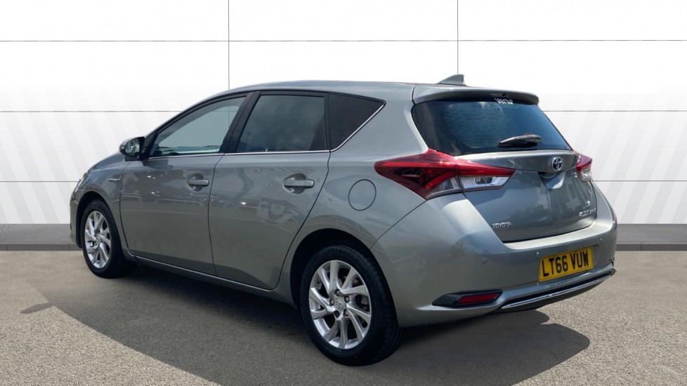 Toyota Auris 1.8 Hybrid Business Edition 5dr CVT Hybrid Hatchback - Image 2