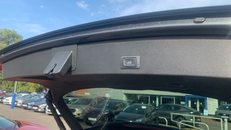 Audi Q2 35 TFSI S Line 5dr S Tronic Petrol Estate - Image 53