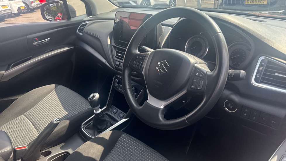 Suzuki S-Cross 1.4 Boosterjet 48V Hybrid Motion 5dr Petrol Hatchback - Image 11
