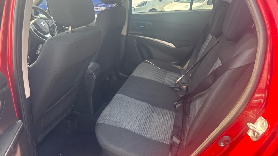 Suzuki S-Cross 1.4 Boosterjet 48V Hybrid Motion 5dr Petrol Hatchback - Image 16