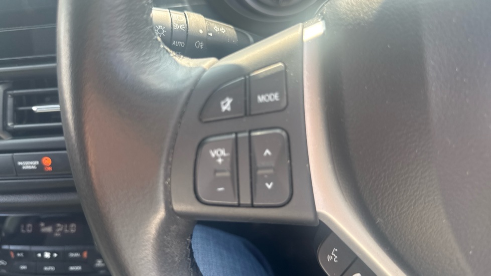 Suzuki S-Cross 1.4 Boosterjet 48V Hybrid Motion 5dr Petrol Hatchback - Image 25
