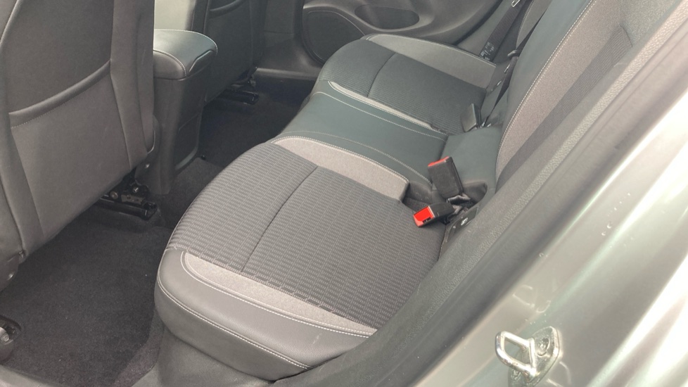 Vauxhall Astra 1.2 Turbo 145 Griffin Edition 5dr Petrol Hatchback - Image 16