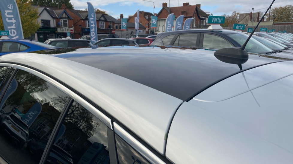 Vauxhall Astra 1.2 Turbo 145 Griffin Edition 5dr Petrol Hatchback - Image 37