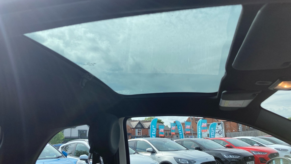 Fiat 500 1.0 Mild Hybrid Launch Edition 3dr Petrol Hatchback - Image 28