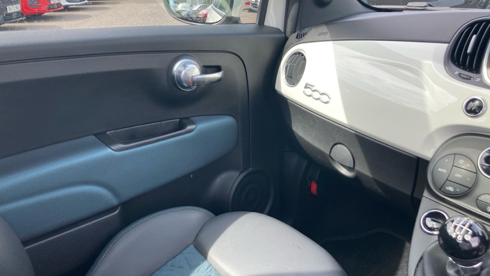 Fiat 500 1.0 Mild Hybrid Launch Edition 3dr Petrol Hatchback - Image 35