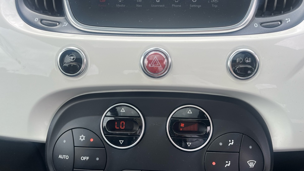 Fiat 500 1.0 Mild Hybrid Launch Edition 3dr Petrol Hatchback - Image 42