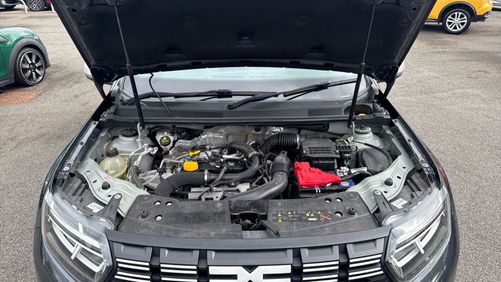 Dacia Duster 1.0 TCe 90 Expression 5dr Petrol Estate - Image 8