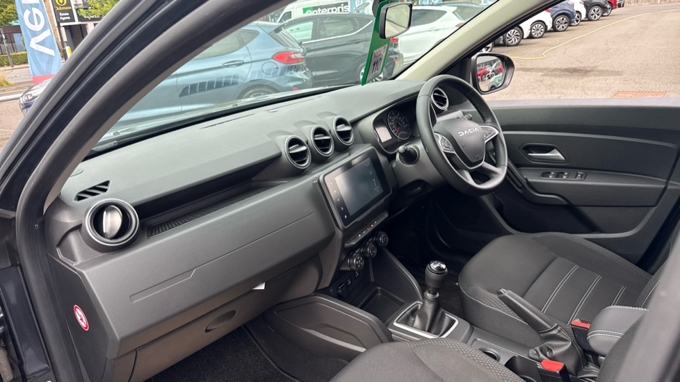 Dacia Duster 1.0 TCe 90 Expression 5dr Petrol Estate - Image 9