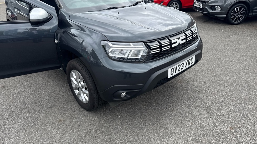 Dacia Duster 1.0 TCe 90 Expression 5dr Petrol Estate - Image 37