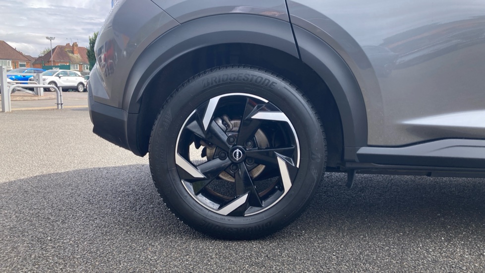 Nissan Juke 1.6 Hybrid N-Connecta 5dr Auto Hybrid Hatchback - Image 7