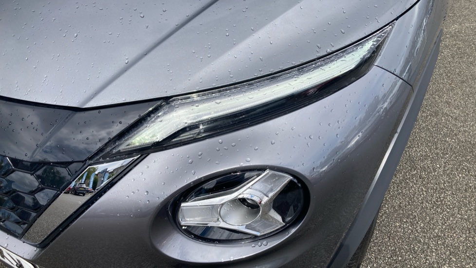 Nissan Juke 1.6 Hybrid N-Connecta 5dr Auto Hybrid Hatchback - Image 23