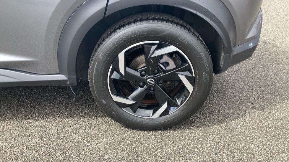Nissan Juke 1.6 Hybrid N-Connecta 5dr Auto Hybrid Hatchback - Image 25