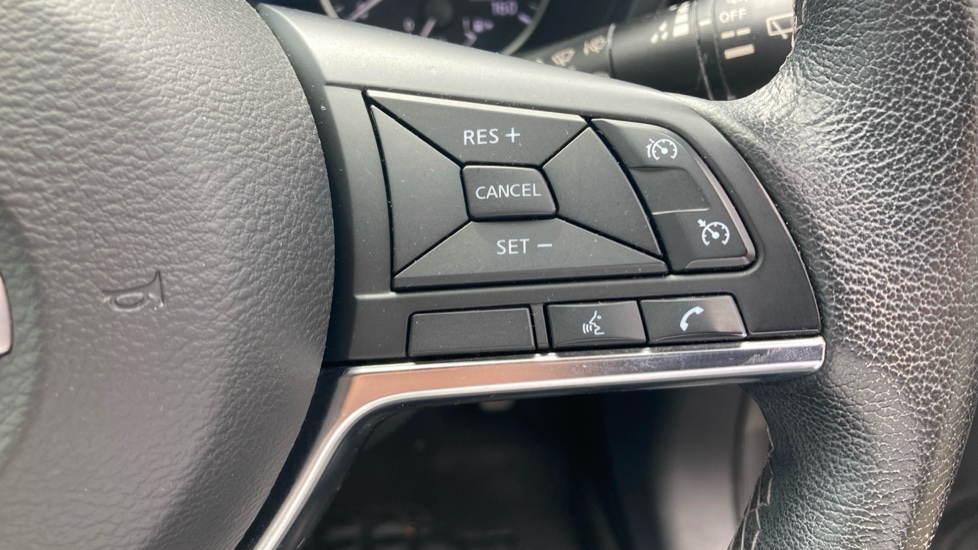 Nissan Juke 1.6 Hybrid N-Connecta 5dr Auto Hybrid Hatchback - Image 37