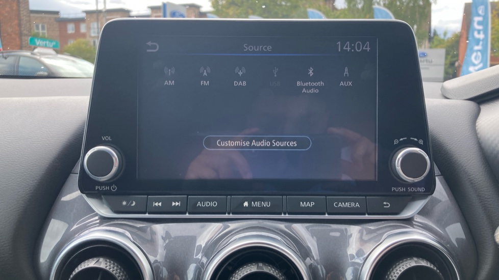 Nissan Juke 1.6 Hybrid N-Connecta 5dr Auto Hybrid Hatchback - Image 39
