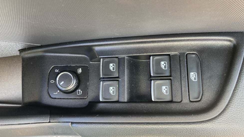 Audi A1 25 TFSI S Line 5dr Petrol Hatchback - Image 21