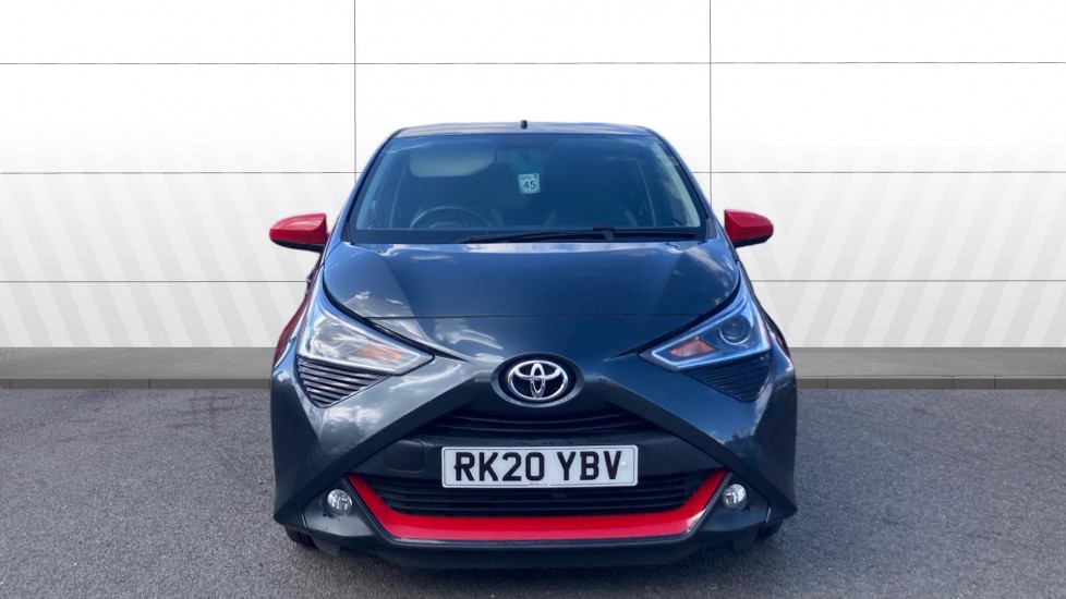 Toyota Aygo 1.0 VVT-i X-Trend 5dr x-shift Petrol Hatchback - Image 3
