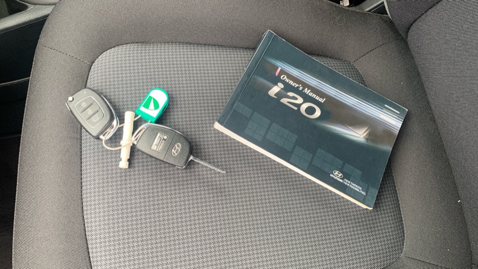 Hyundai i20 1.2 Classic 5dr Petrol Hatchback - Image 19