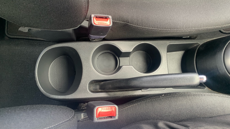 Hyundai i20 1.2 Classic 5dr Petrol Hatchback - Image 29