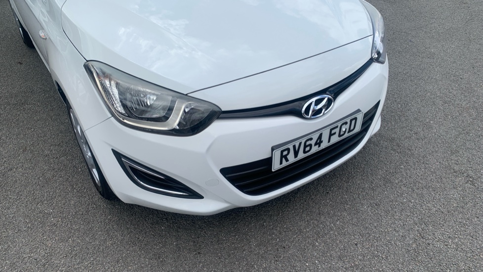 Hyundai i20 1.2 Classic 5dr Petrol Hatchback - Image 36