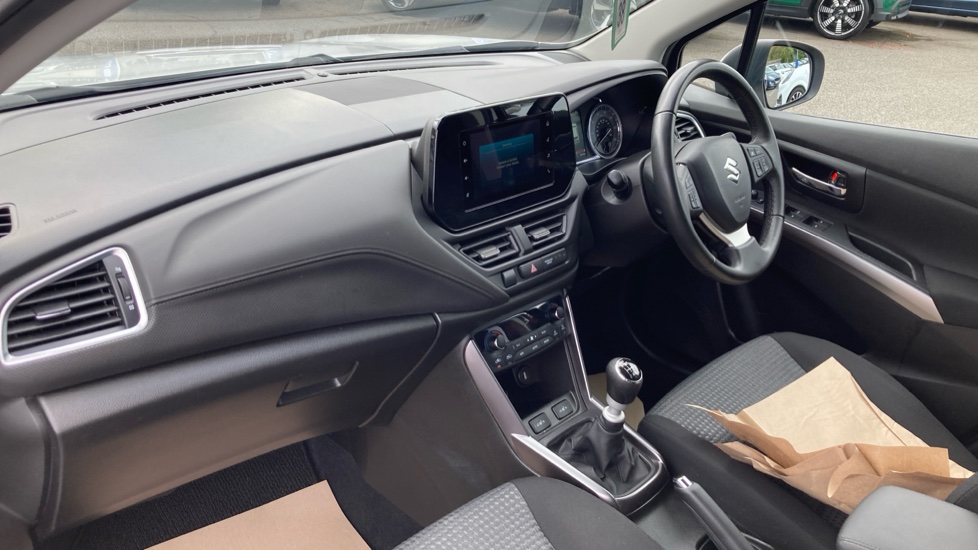 Suzuki S-Cross 1.4 Boosterjet 48V Hybrid Motion 5dr Petrol Hatchback - Image 9