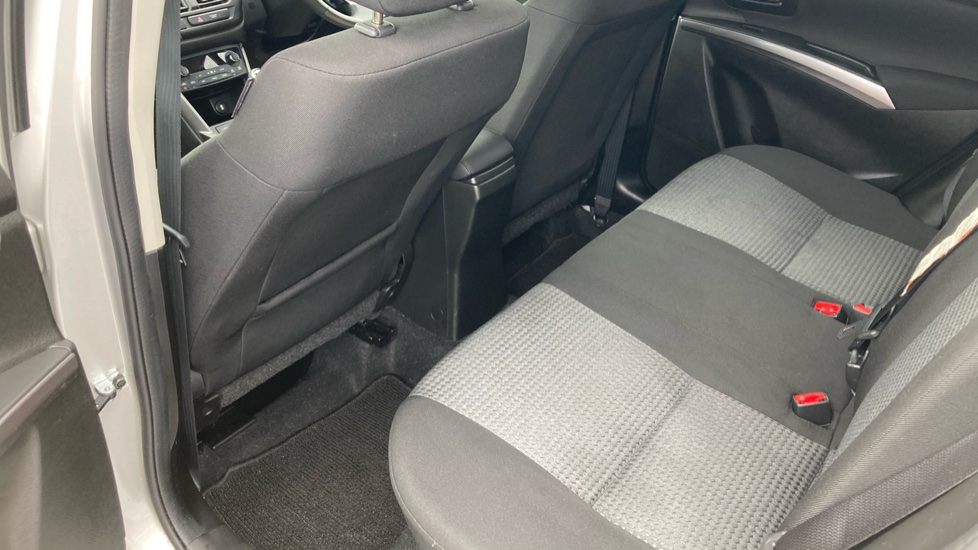 Suzuki S-Cross 1.4 Boosterjet 48V Hybrid Motion 5dr Petrol Hatchback - Image 13