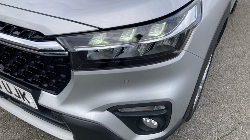 Suzuki S-Cross 1.4 Boosterjet 48V Hybrid Motion 5dr Petrol Hatchback - Image 20