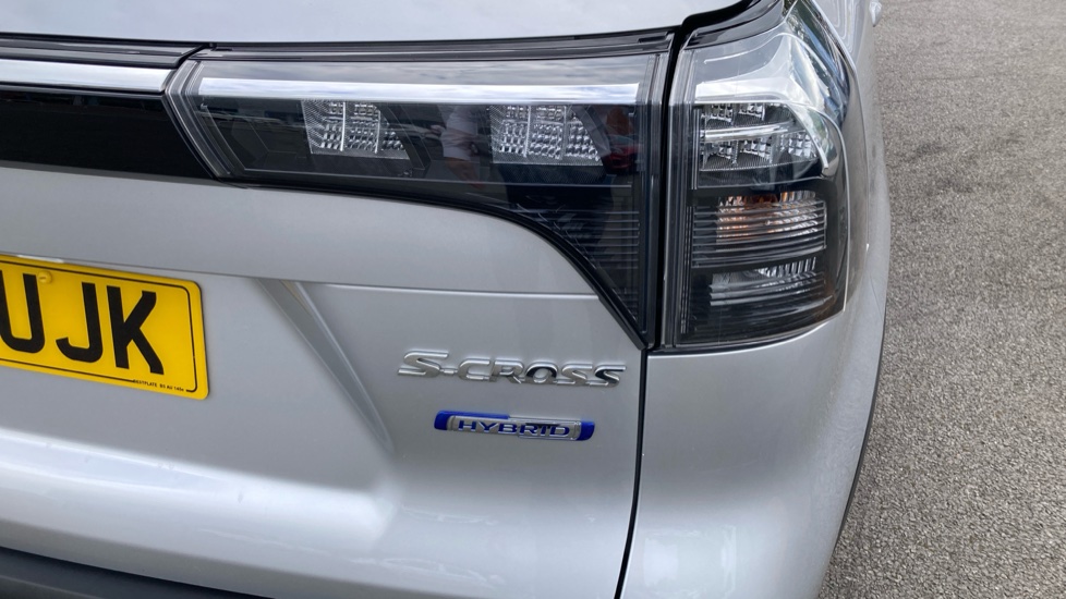Suzuki S-Cross 1.4 Boosterjet 48V Hybrid Motion 5dr Petrol Hatchback - Image 24