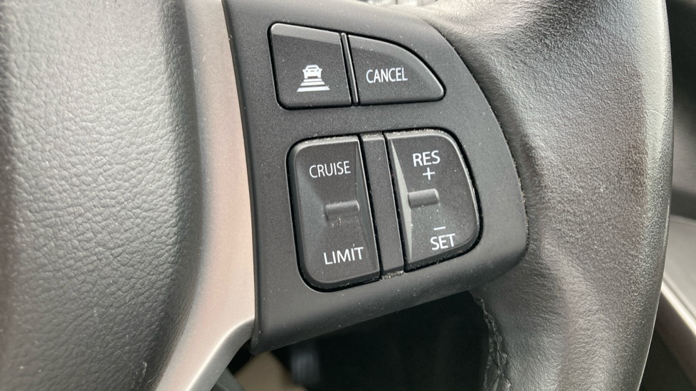 Suzuki S-Cross 1.4 Boosterjet 48V Hybrid Motion 5dr Petrol Hatchback - Image 34