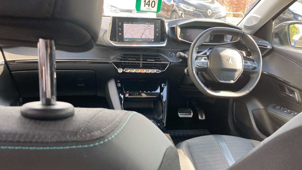 Peugeot 208 1.2 PureTech 100 Allure Premium + 5dr EAT8 Petrol Hatchback - Image 10