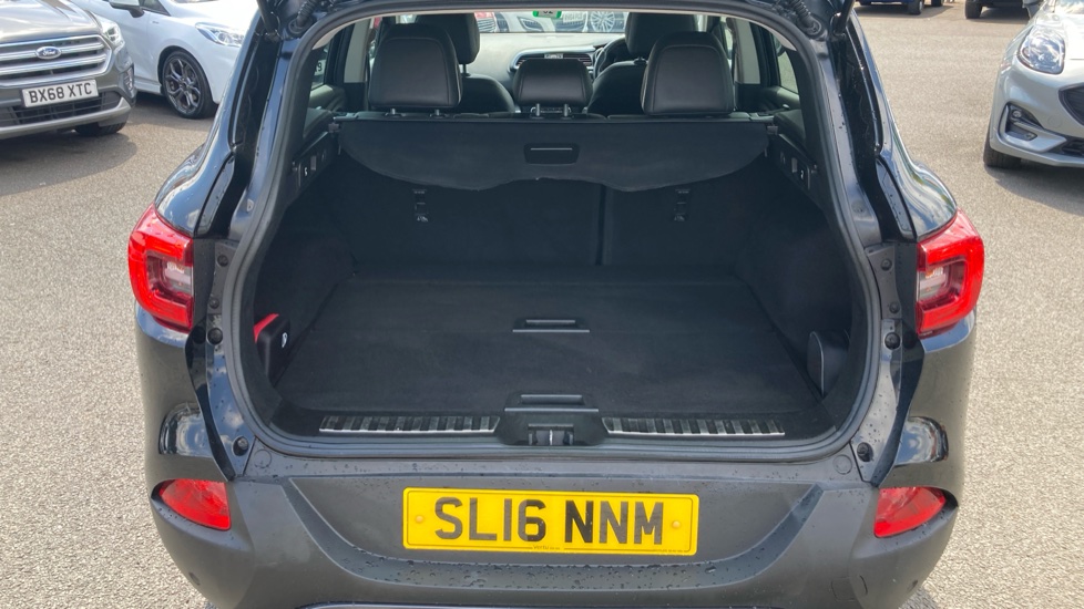 Renault Kadjar 1.2 TCE Signature Nav 5dr Petrol Hatchback - Image 4