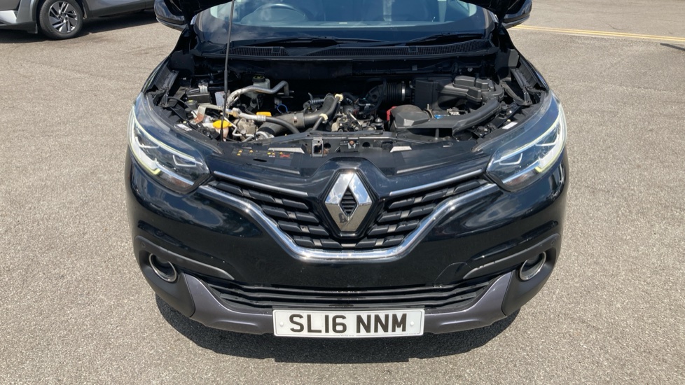 Renault Kadjar 1.2 TCE Signature Nav 5dr Petrol Hatchback - Image 8