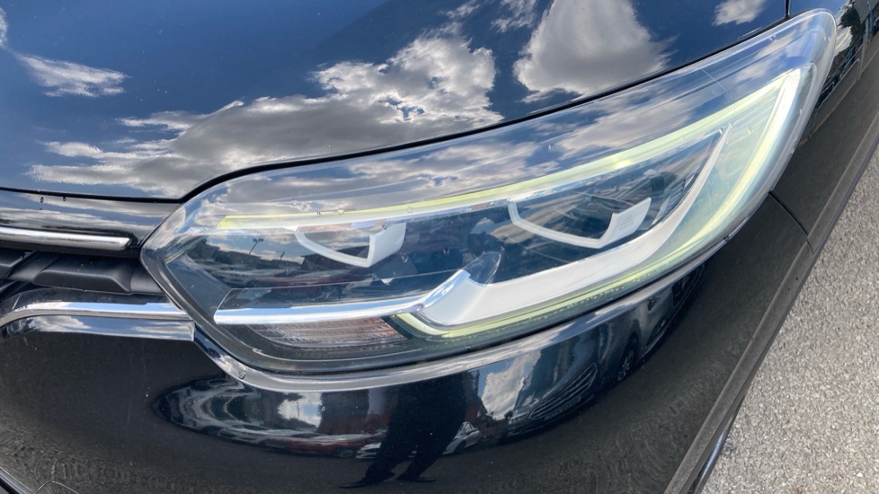 Renault Kadjar 1.2 TCE Signature Nav 5dr Petrol Hatchback - Image 23