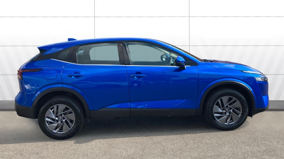 Nissan Qashqai 1.3 DiG-T MH Acenta Premium 5dr Petrol Hatchback - Image 5