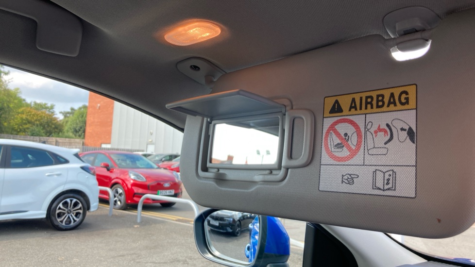 Nissan Qashqai 1.3 DiG-T MH Acenta Premium 5dr Petrol Hatchback - Image 33