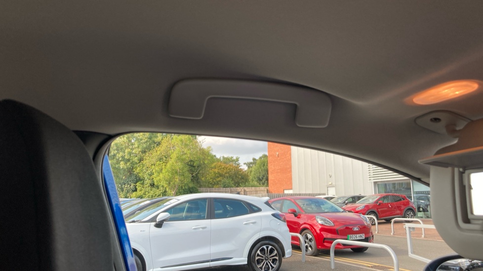 Nissan Qashqai 1.3 DiG-T MH Acenta Premium 5dr Petrol Hatchback - Image 34