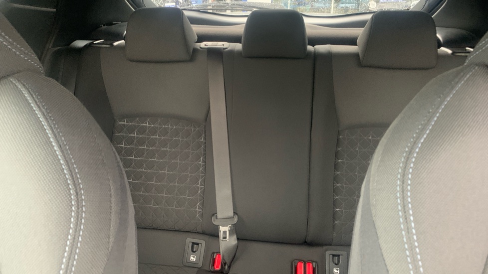 Toyota C-HR 2.0 Hybrid Design 5dr CVT Hybrid Hatchback - Image 15