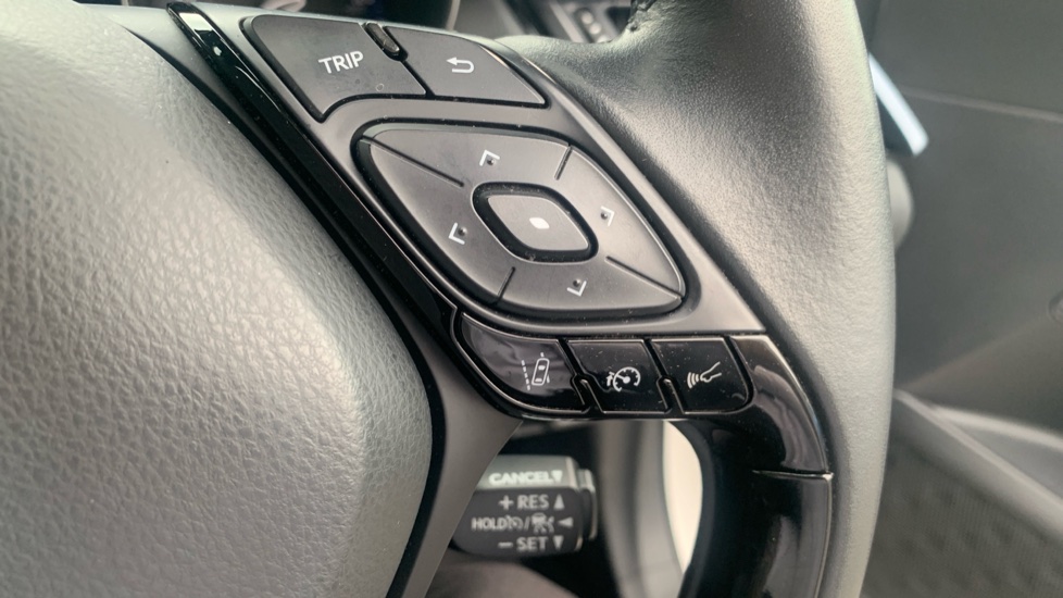 Toyota C-HR 2.0 Hybrid Design 5dr CVT Hybrid Hatchback - Image 22