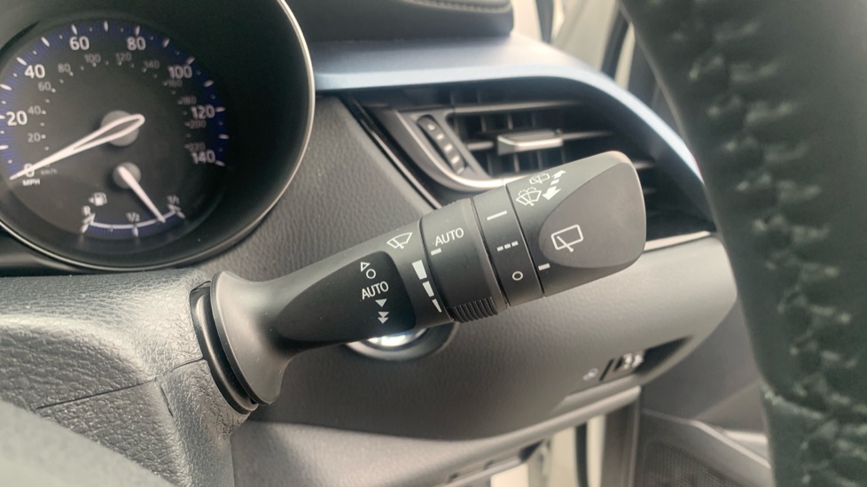 Toyota C-HR 2.0 Hybrid Design 5dr CVT Hybrid Hatchback - Image 25