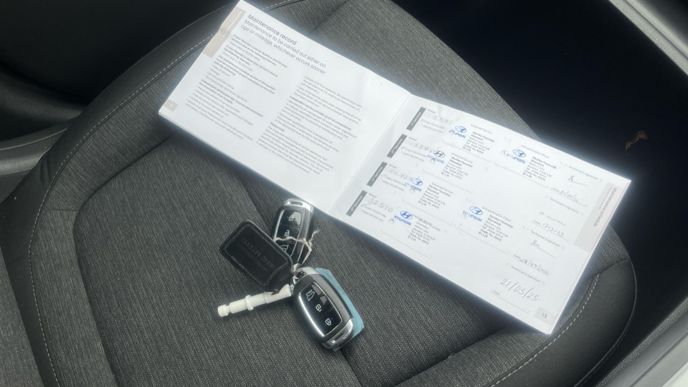 Hyundai KONA 150kW Premium 64kWh 5dr Auto Electric Hatchback - Image 19