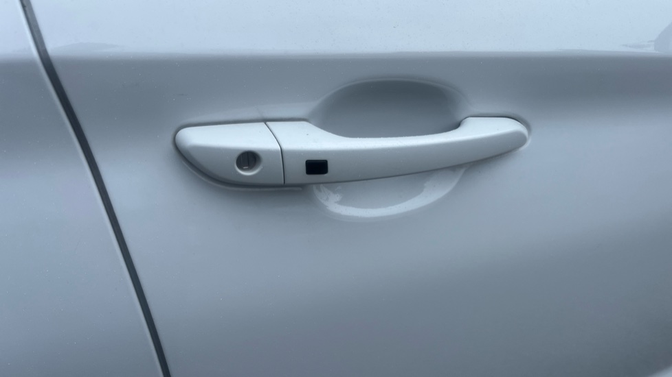 Hyundai KONA 150kW Premium 64kWh 5dr Auto Electric Hatchback - Image 36