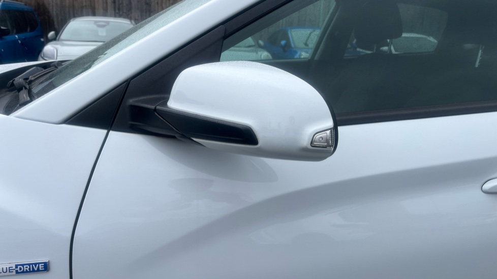 Hyundai KONA 150kW Premium 64kWh 5dr Auto Electric Hatchback - Image 39